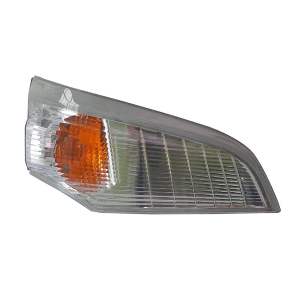 Указатель поворота над правой фарой Mitsubishi Fuso Canter FE85 4M50/4M51 Евро-3/4 | SAT